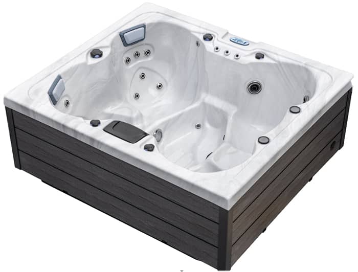 Icelandic Aurora Hot Tub
